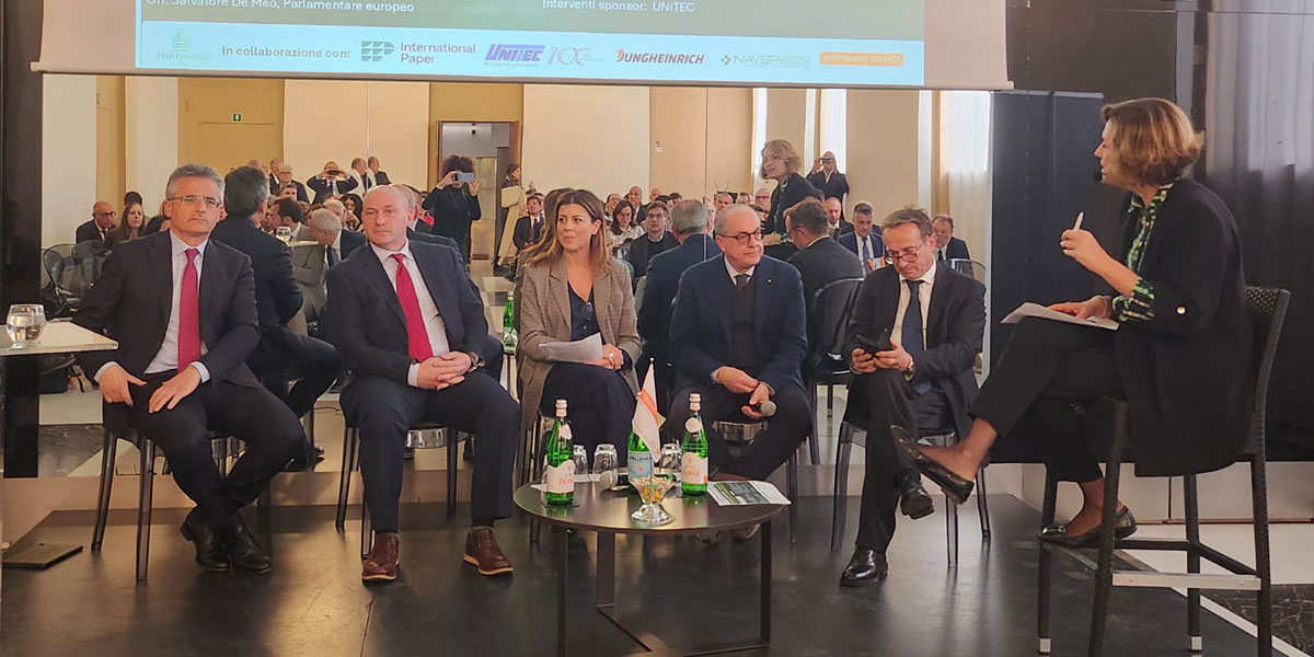 Tavola rotonda Fruitimprese: "Gli Agricoltori non hanno più tempo"